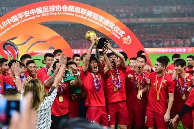 科尔斯最后时刻崩盘 霍马幸运打入英国公开赛